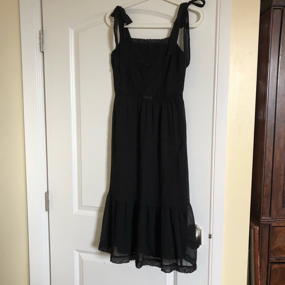 Abercrombie and Fitch Black tie dress. - Picture 4 of 8